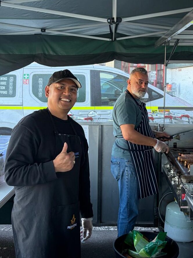 Bunnings BBQ Cooking